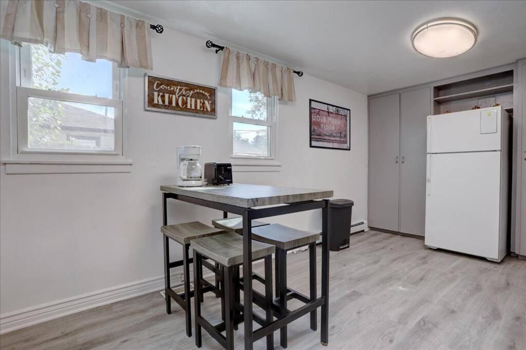 Comfy And Fast Wi-fi! * Arvada